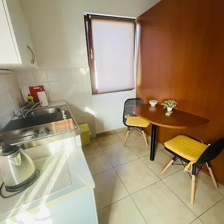 Center Apartman *